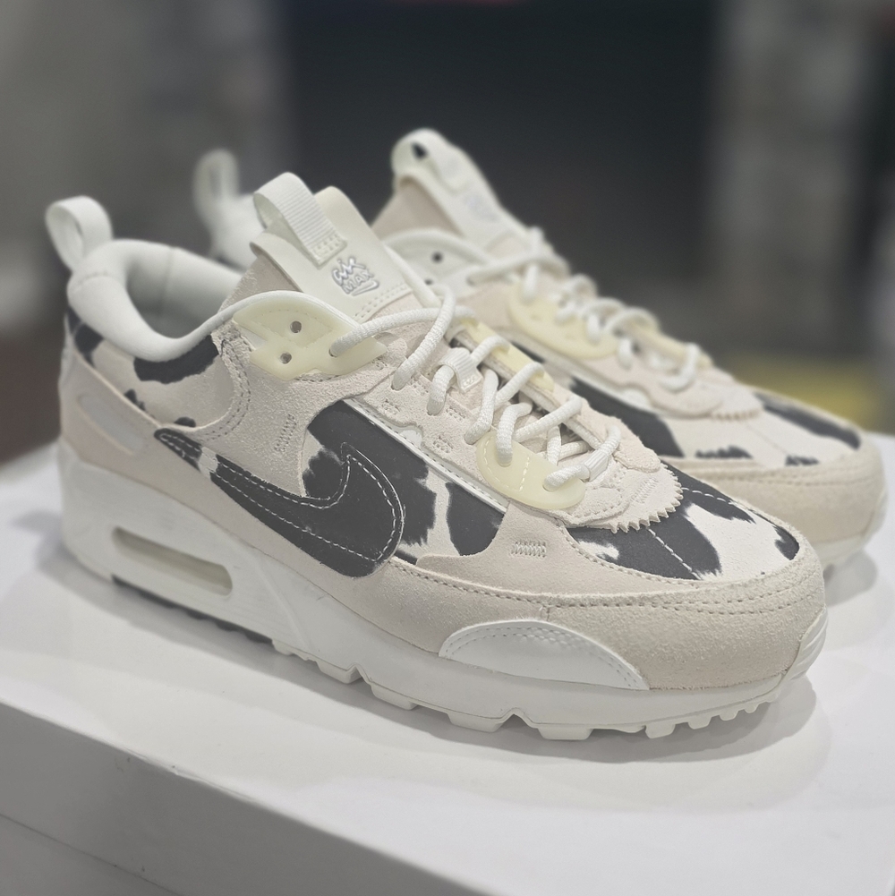 Nike Air Max 90 Futura Cow Print Women's - Picture 8 of 8